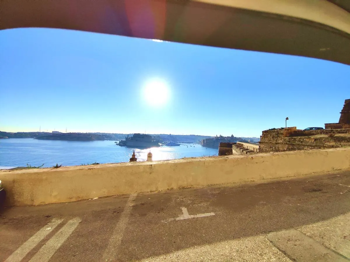 Holiday home Ripple 23 Savynomad Harbour Residences Valletta